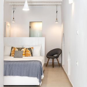 Maison Central One Bedroom Lower Floor